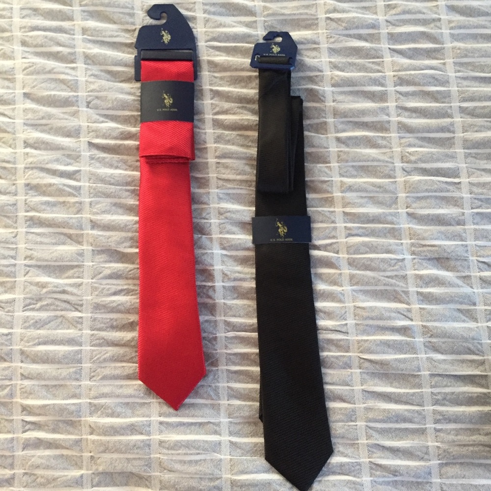 NWT Men’s tie and pocket square
